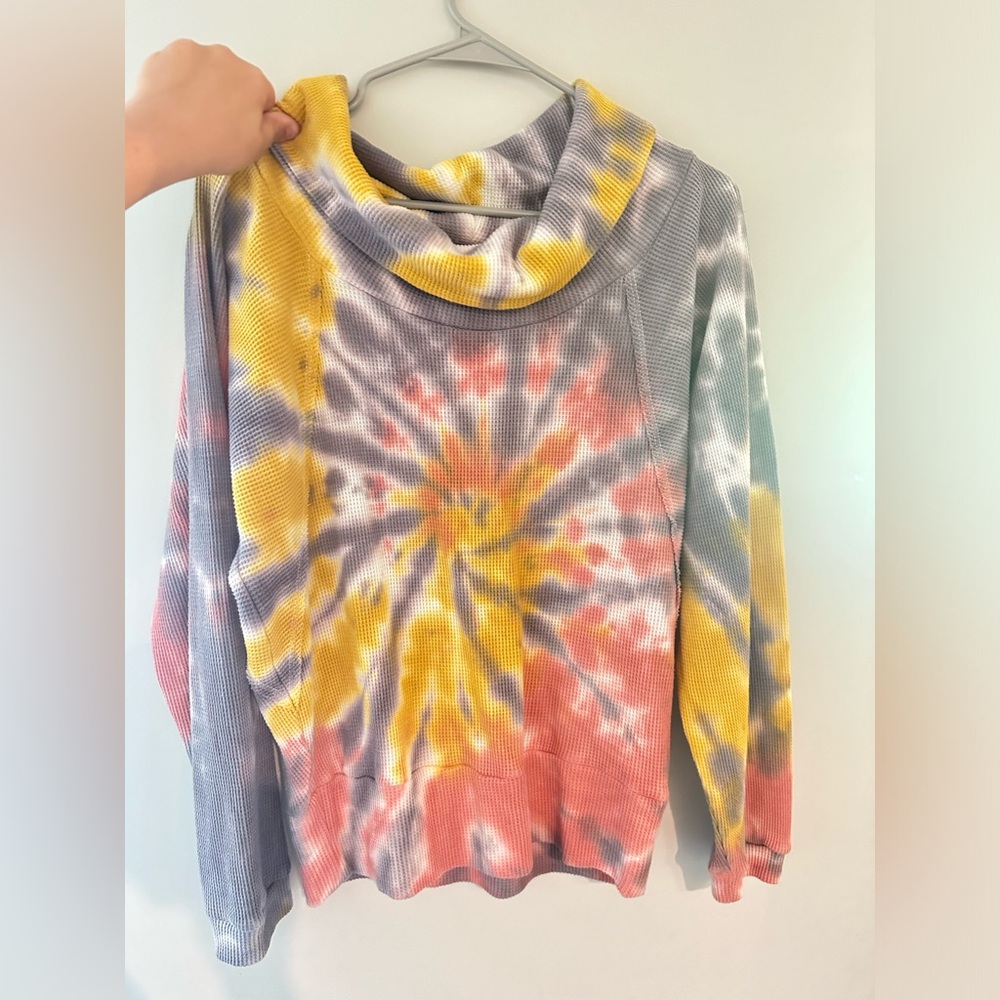 Anthropologie Pilcro Tie Dye Waffle Knit Cowl
Neck Top (S) EUC